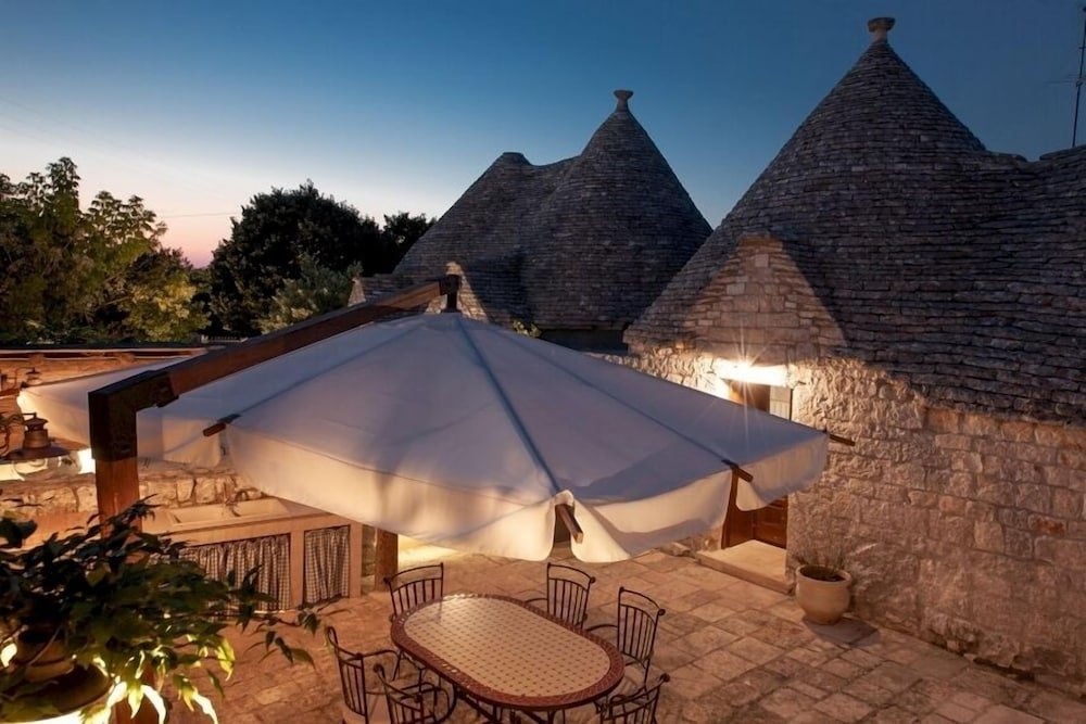 Trullo Siamese 