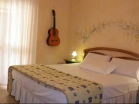Elisart Guest House 