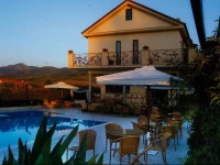 Rumi Hotels 