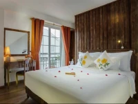 Noble & Swan Boutique Hotel 