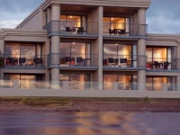 Boulevard Waters Motor Lodge 
