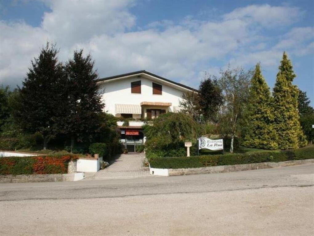 Hotel La Rua 