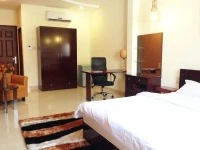 Meowy Boutique Hotel 