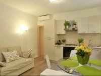 B49 Apartment 