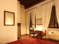 Verrazzano Apartment 