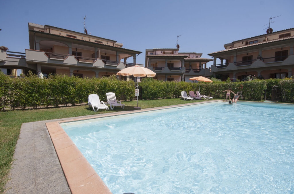 Follonica Apartments 