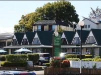 Gables Motor Lodge 