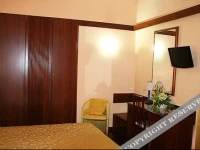 Hotel Cesari 