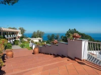 Hotel Villa Ireos 