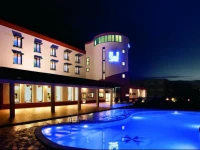 LГ№ Hotel 