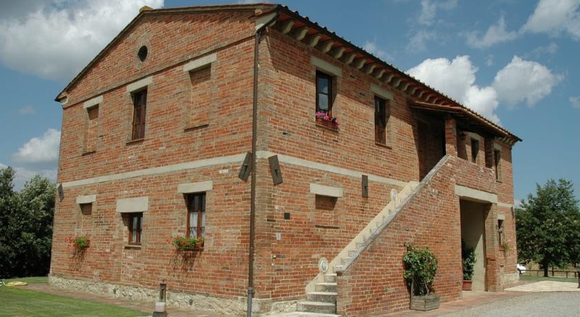 Stalla Rossa 3*