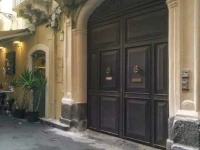 Zefnea House 