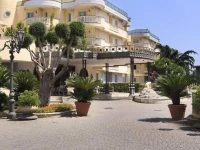 Grand Hotel Vanvitelli 