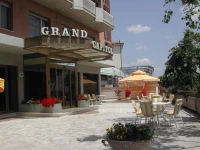 G. Hotel Capitol 