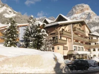 Hotel MezdГ¬ 