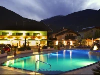 Schlosshof Charme Resort вЂ“ Hotel & Camping 