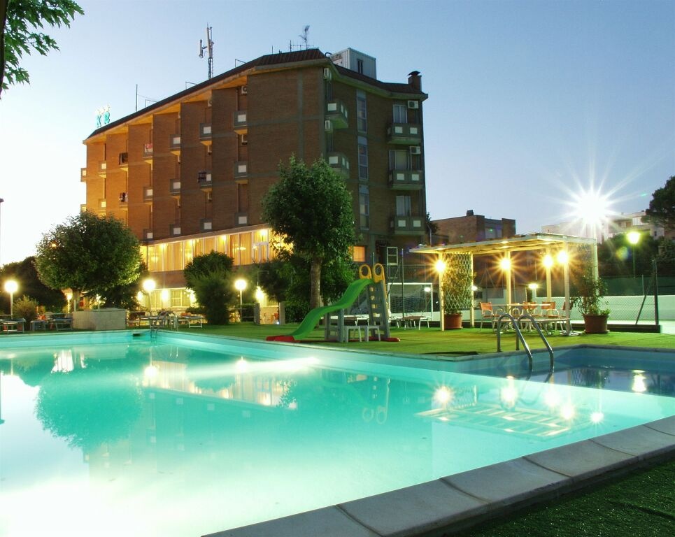 Family Hotel Marina Beach 