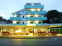 Hotel Oasi 