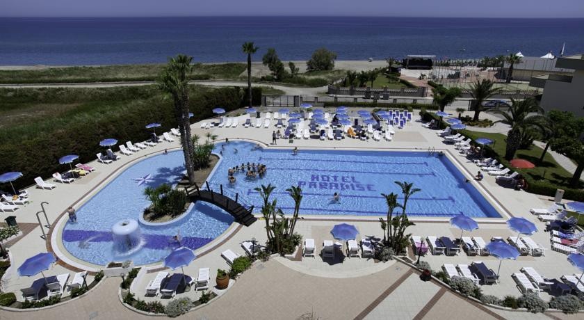 Hotel Village Paradise 