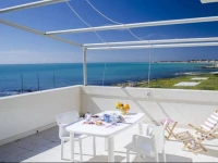 Punta di Mola Halldis Apartments 