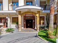 Best Western Hotel La Perla 