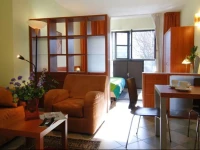 Ajraghi Halldis Apartments 