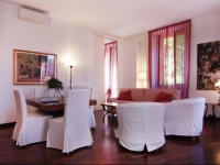 City Life Halldis Apartments 
