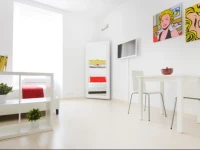 Roy Apartment 