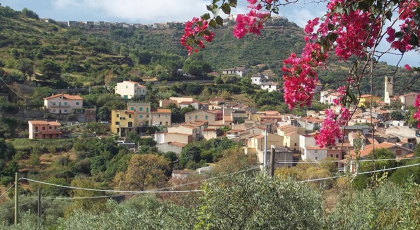 A 3 km dal mare di Bosa 