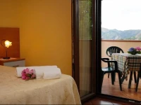 B&B Fort Apache 