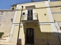 In Canonica 