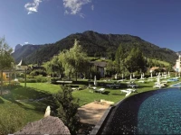 Hotel Adler Dolomiti Spa & Sport Resort 