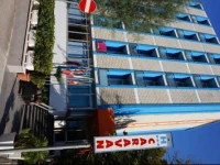 Hotel Caravan 