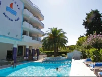 Holiday Rendez Vous 