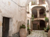 Palazzo Della Cortiglia 