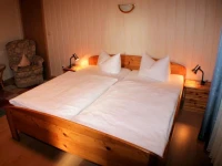 Hotel Weibertreu 