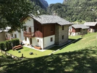 Villaggio delle Alpi 