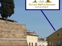 M Club De Luxe B&B 