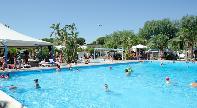 Kamemi Village & Camping 