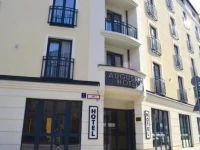 Augusten Hotel 3*