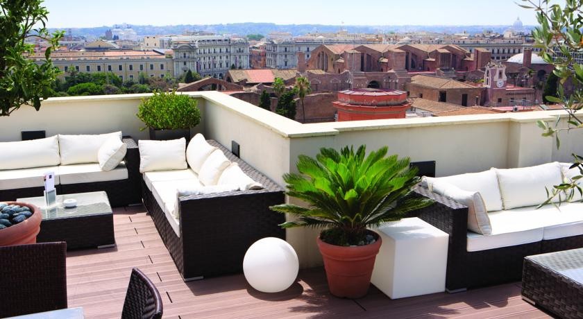 The Independent Hotel 