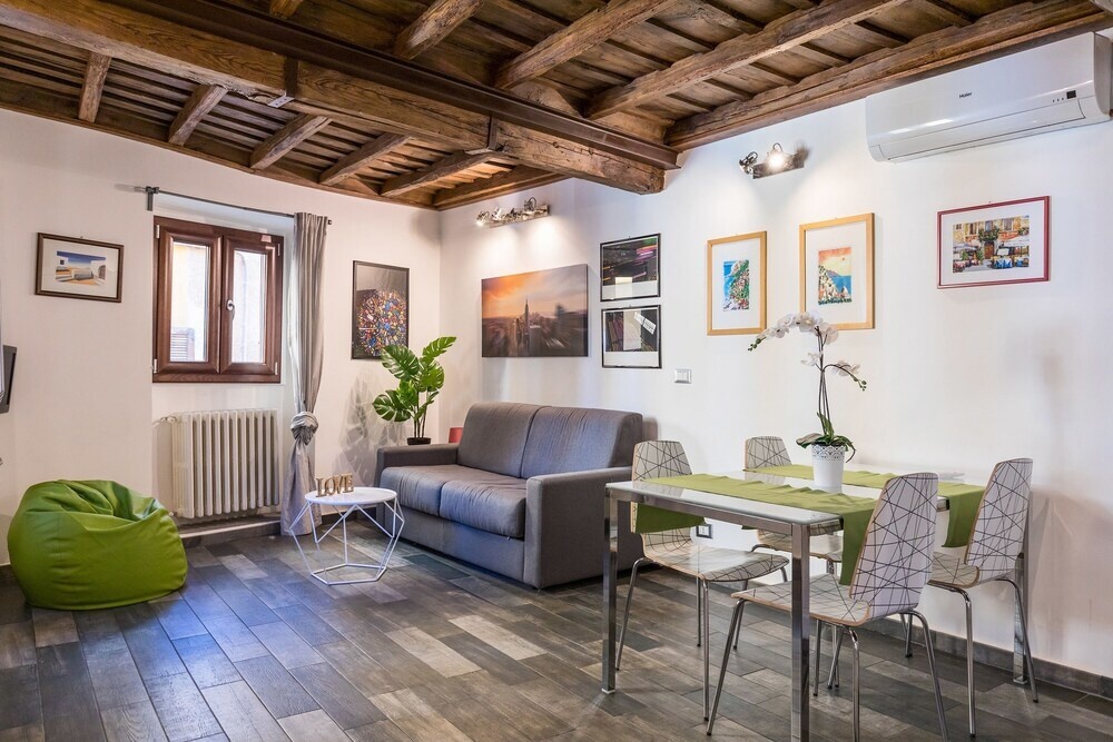 Chiavari Apartment 