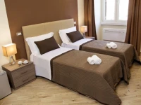 Colonna Luxury Suites 