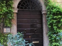 Colosseum Townhouse 