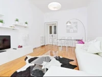 Cozy Domus My Extra Home 