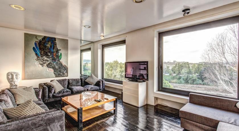 Flaminio River Penthouse 