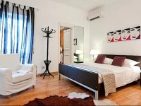 Friendly Rentals Hermes 