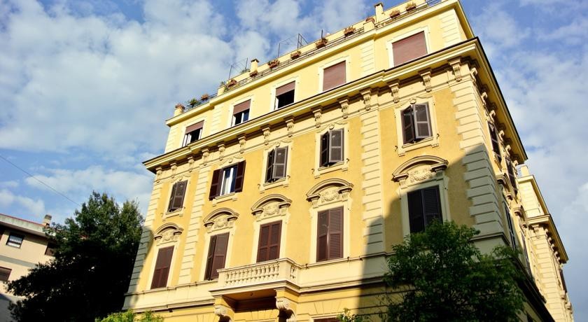 Giuseppe Avezzana Apartment 