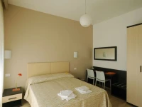 Honey Rooms 