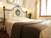 Le Suite Di Via Ottaviano - Suite in Rome B&B 